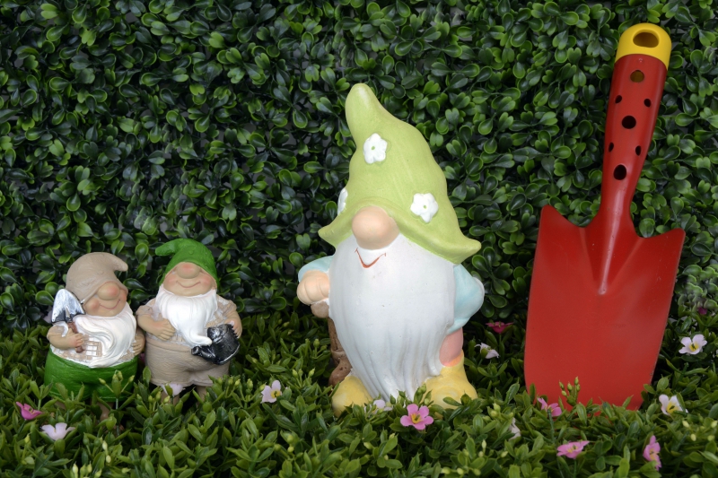 jardinerie-LA LONDE LES MAURES-min_garden-gnome-1404358